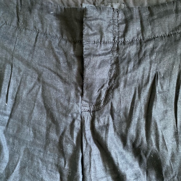 Black shorts - Picture 2 of 4